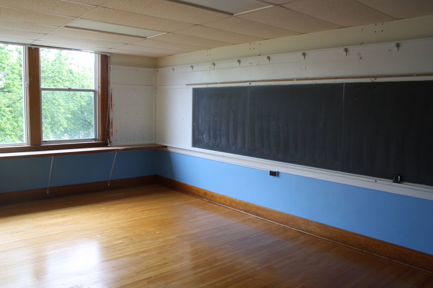 Red Brick School in Mayville